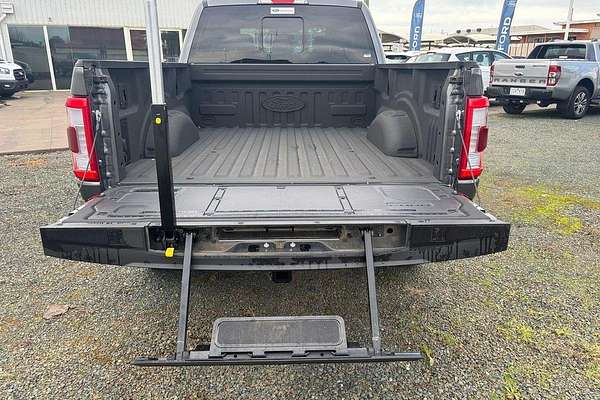 2023 Ford F-150 Lariat 4X4 LWB