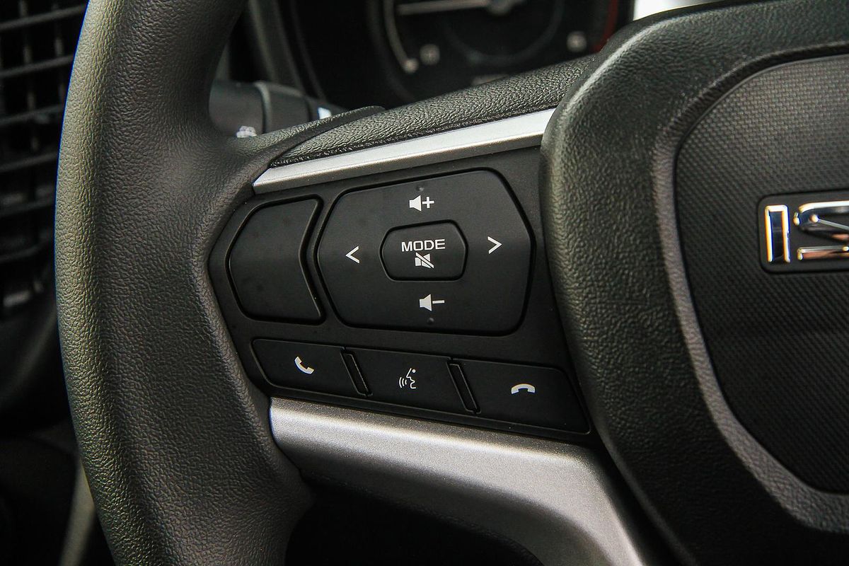 2025 Isuzu D-MAX SX 4X4