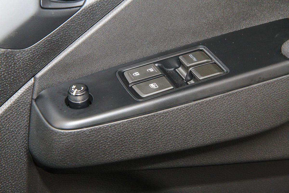 2025 Isuzu D-MAX SX 4X4