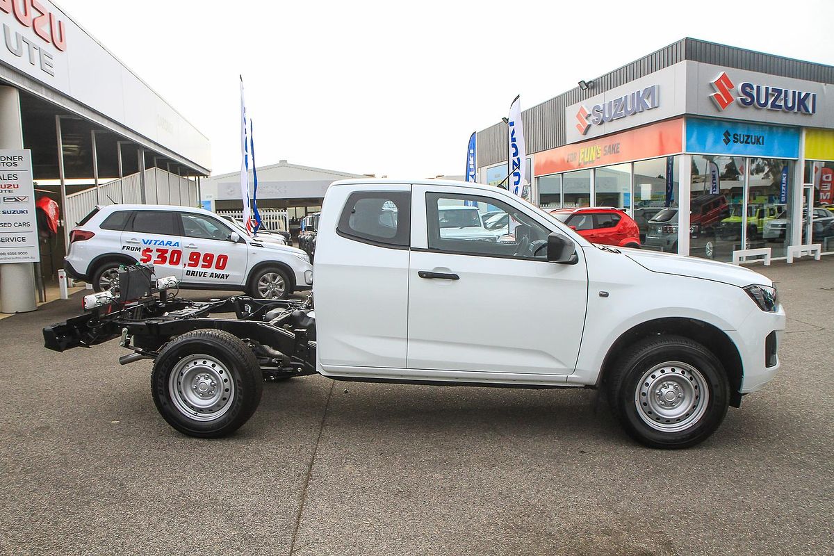2025 Isuzu D-MAX SX 4X4