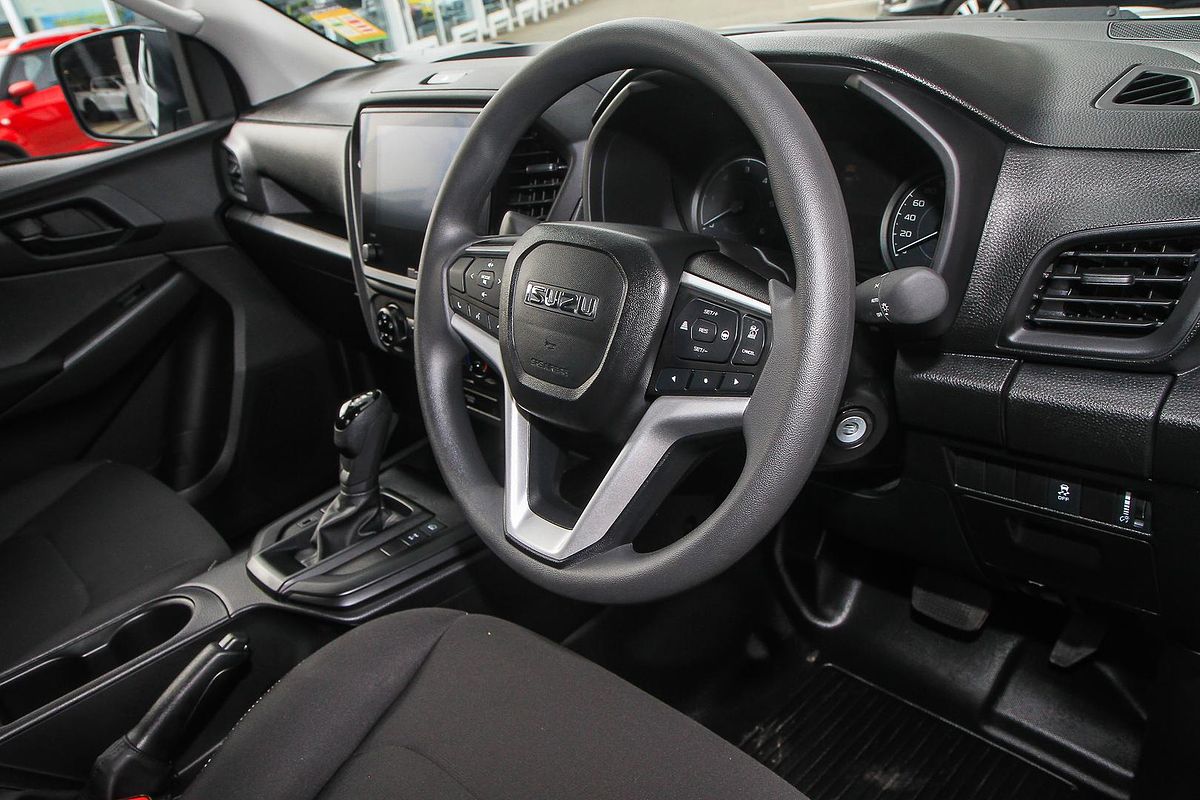 2025 Isuzu D-MAX SX 4X4