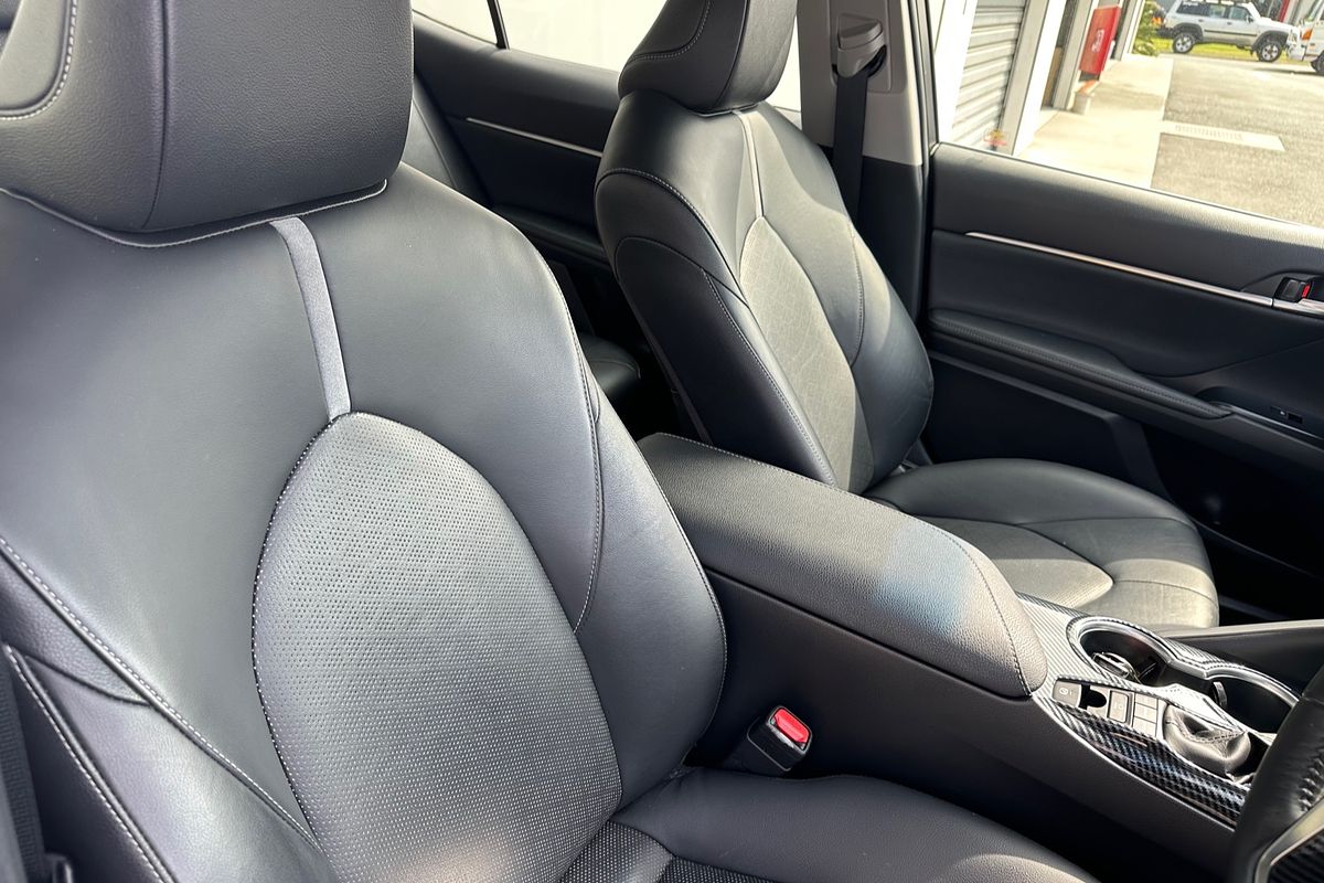 2020 Toyota Camry SX GSV70R