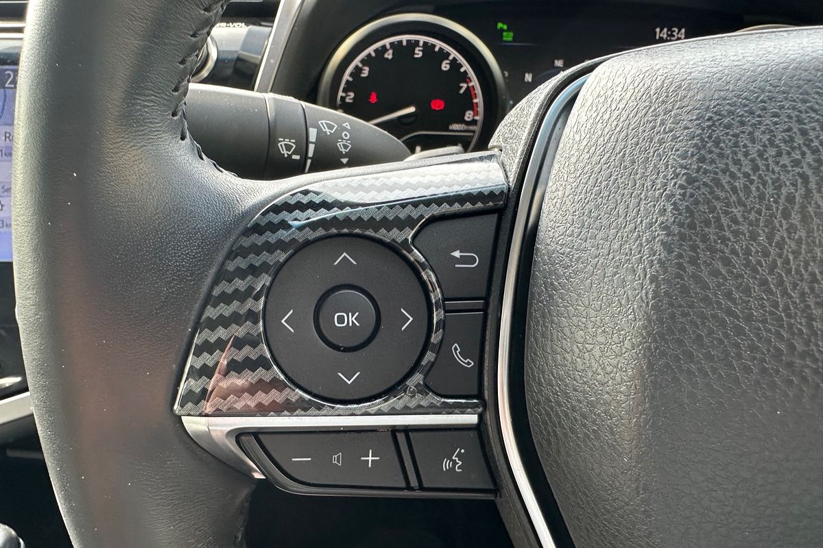 2020 Toyota Camry SX GSV70R