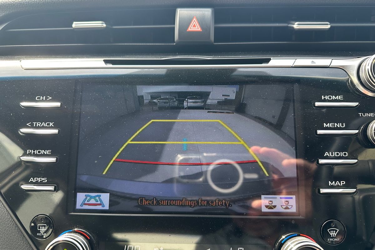 2020 Toyota Camry SX GSV70R