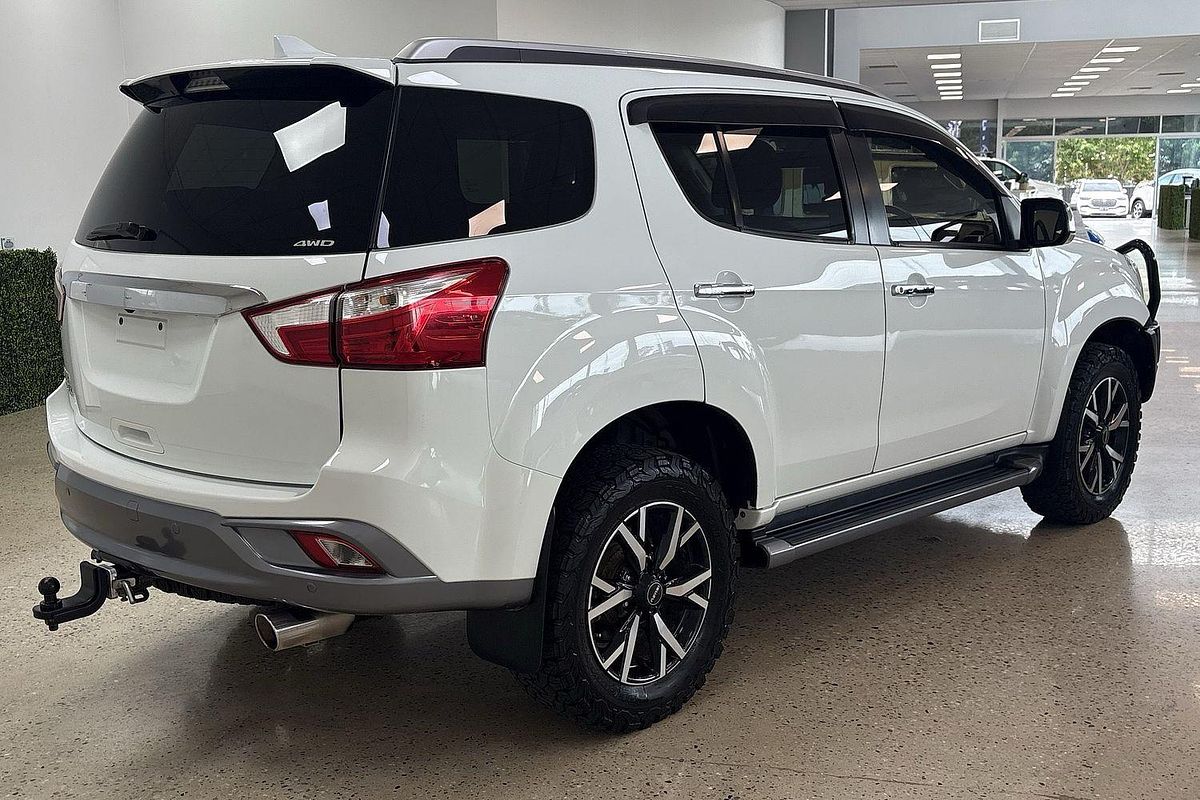 2020 Isuzu MU-X LS-U