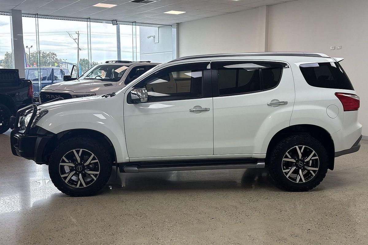 2020 Isuzu MU-X LS-U