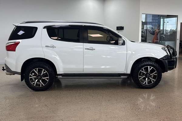 2020 Isuzu MU-X LS-U