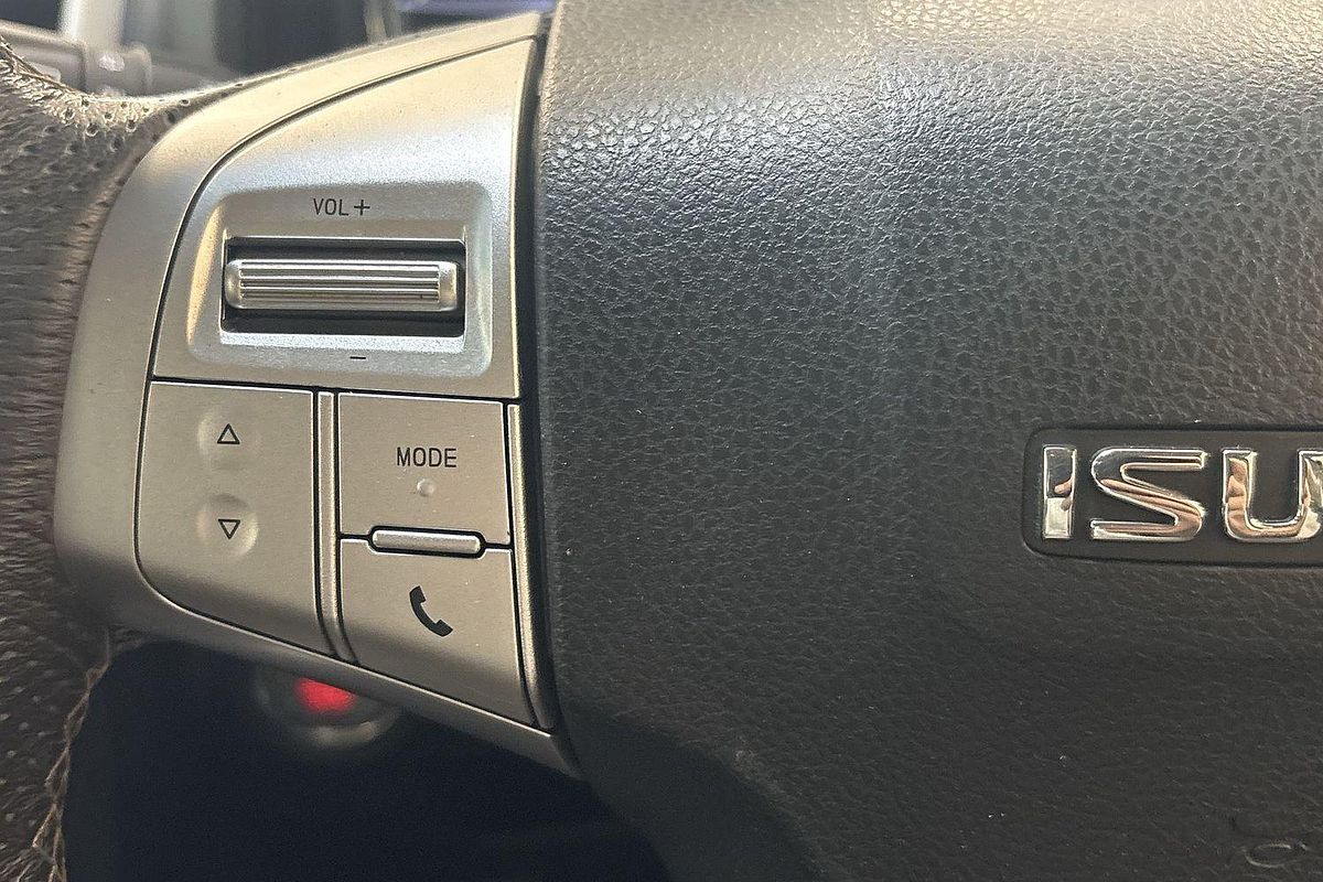 2020 Isuzu MU-X LS-U