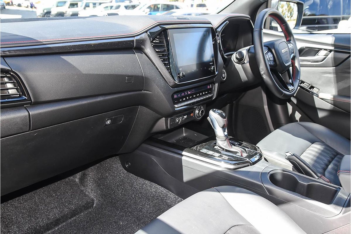 2025 Isuzu D-MAX X-TERRAIN 4X4