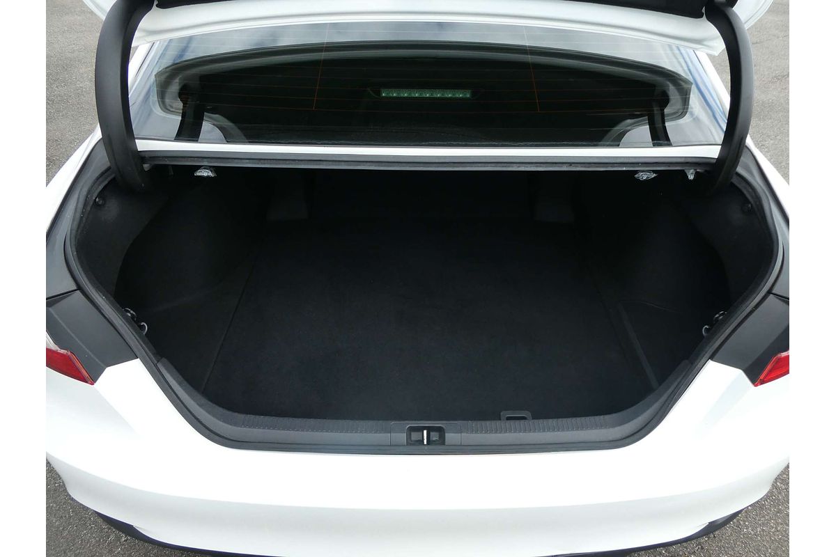 2019 Toyota Camry Ascent AXVH71R