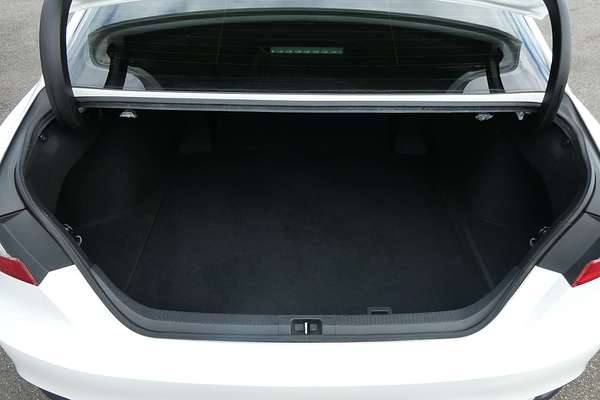 2019 Toyota Camry Ascent AXVH71R