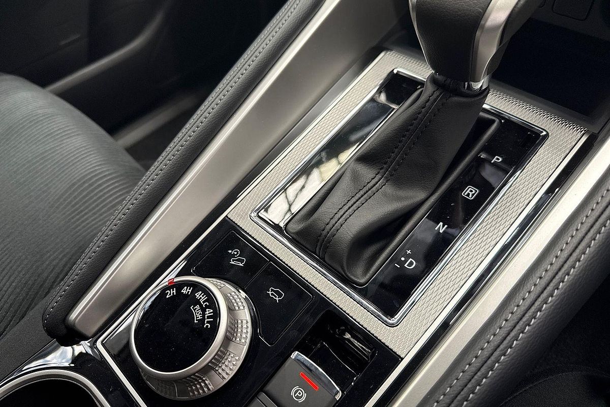 2024 Mitsubishi Pajero Sport GLX QG