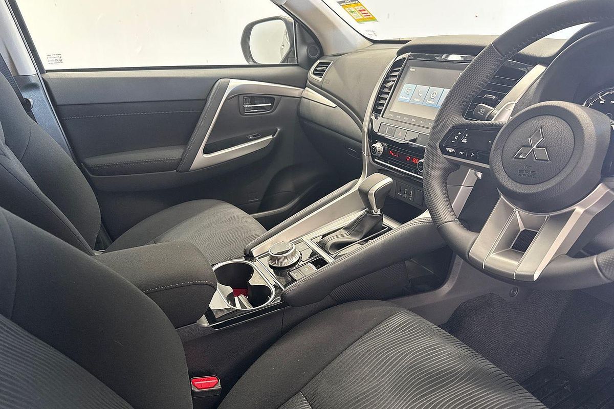 2024 Mitsubishi Pajero Sport GLX QG