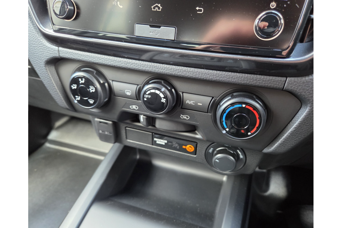 2025 Isuzu D-MAX X-RIDER 4X4