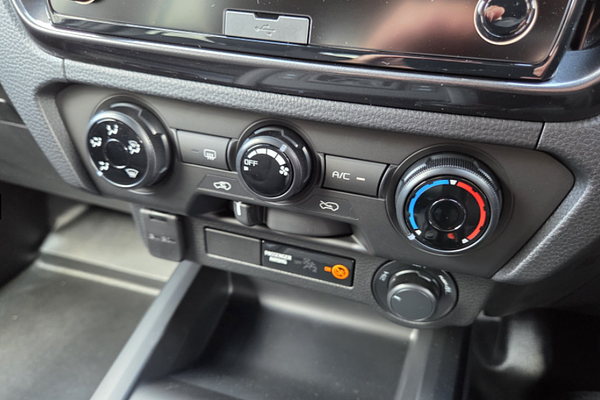 2025 Isuzu D-MAX X-RIDER 4X4