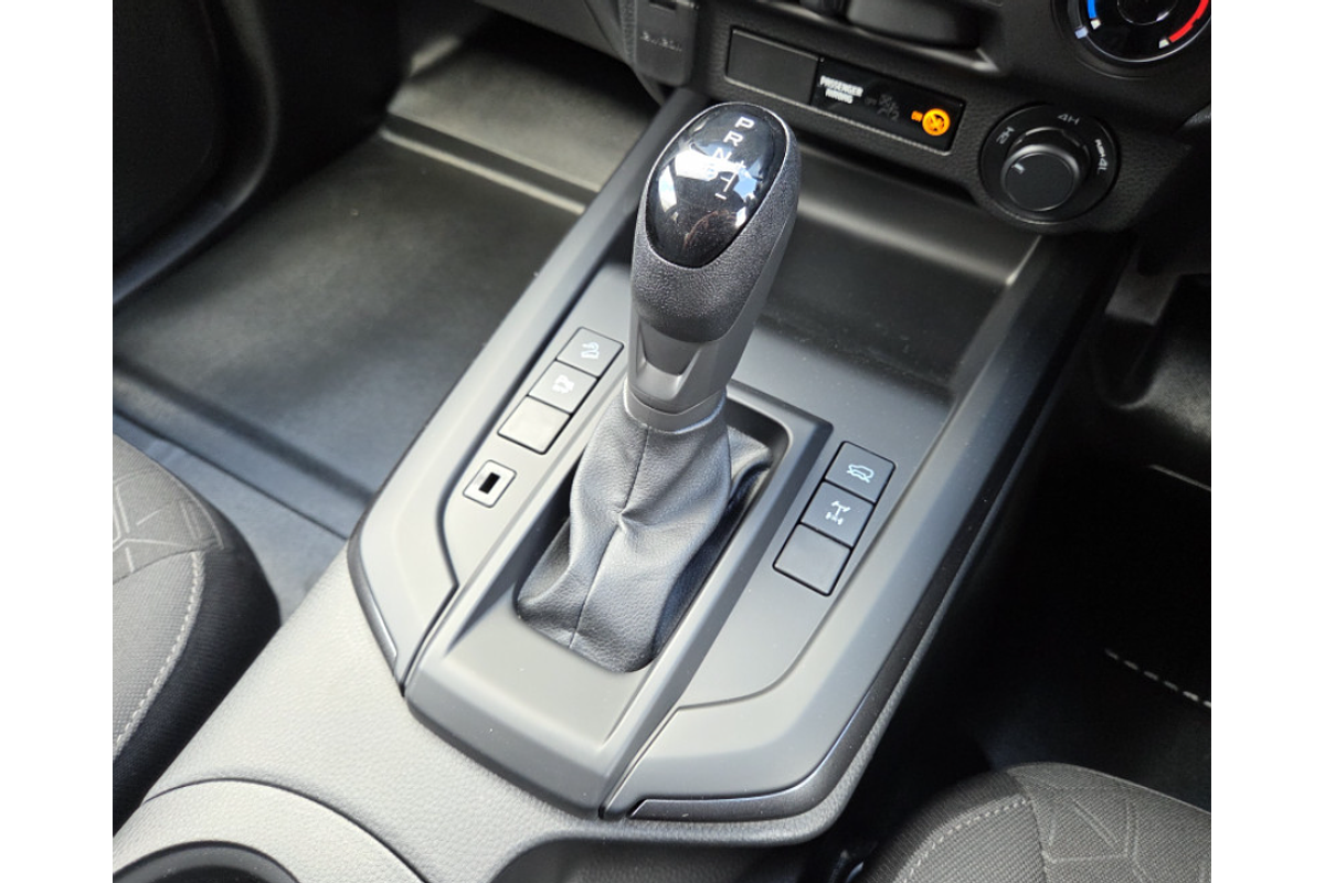 2025 Isuzu D-MAX X-RIDER 4X4