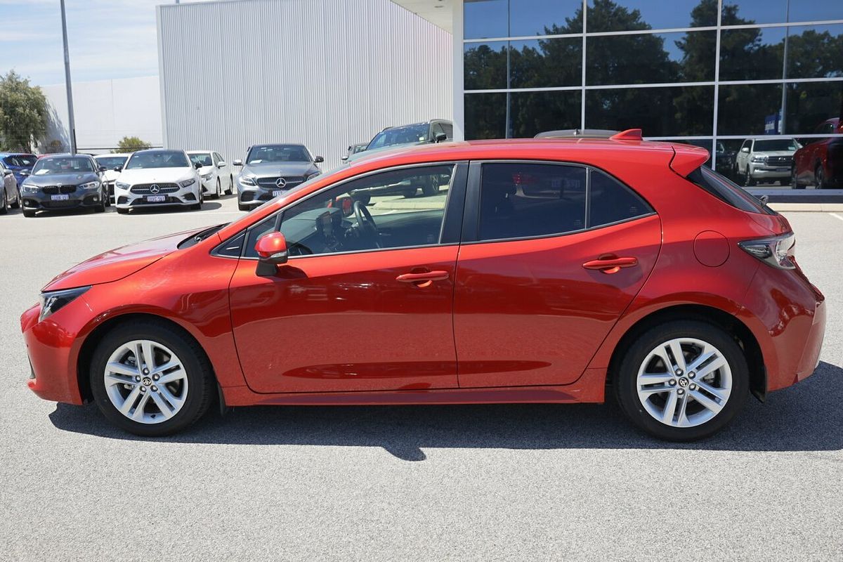 2020 Toyota Corolla SX MZEA12R