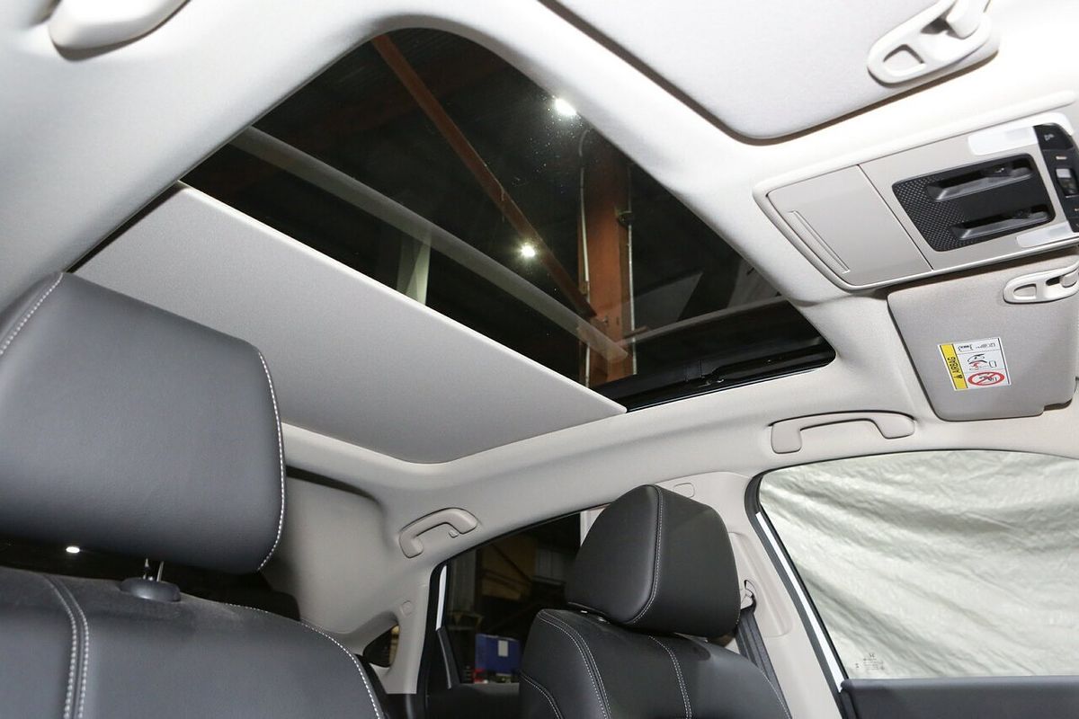 2023 Honda Civic e:HEV LX 11th Gen