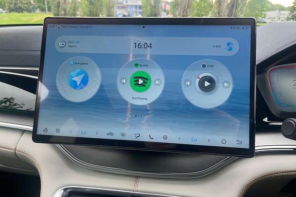 2025 BYD SEALION 6 Premium