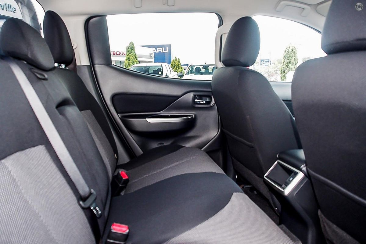 2019 Mitsubishi Triton GLS MR 4X4