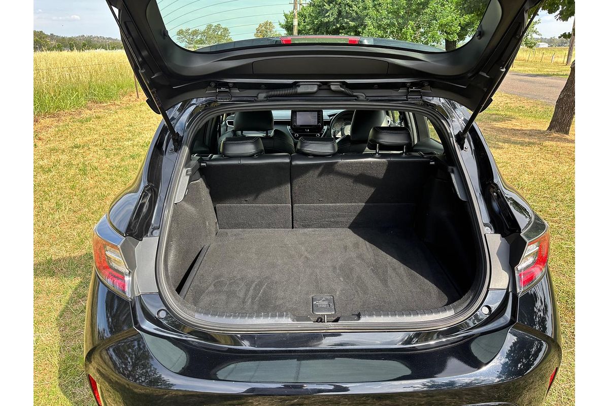 2018 Toyota Corolla Ascent Sport MZEA12R