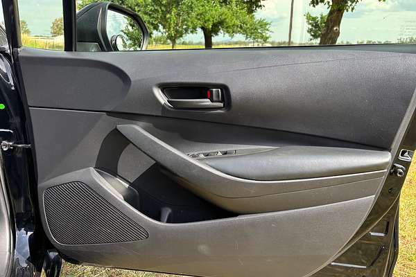 2018 Toyota Corolla Ascent Sport MZEA12R