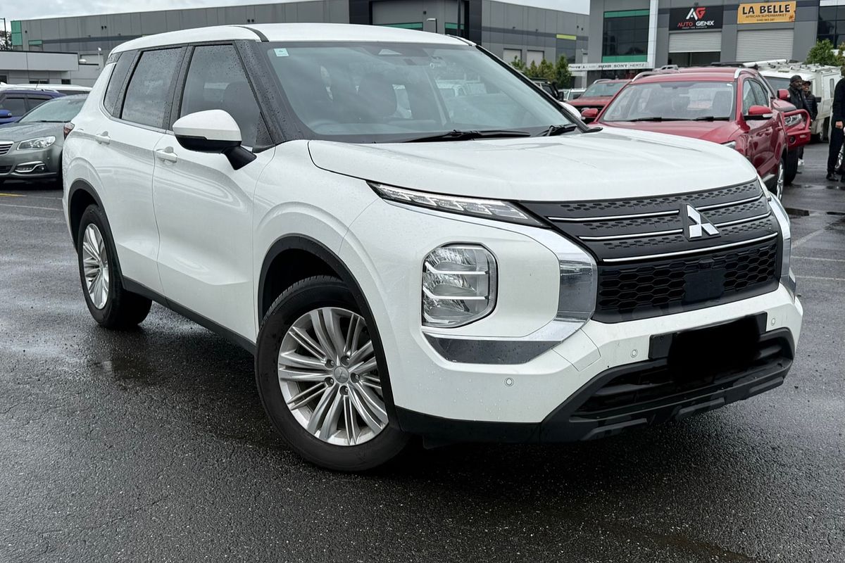 2025 Mitsubishi Outlander ES 5 SEAT (AWD) ZM MY24