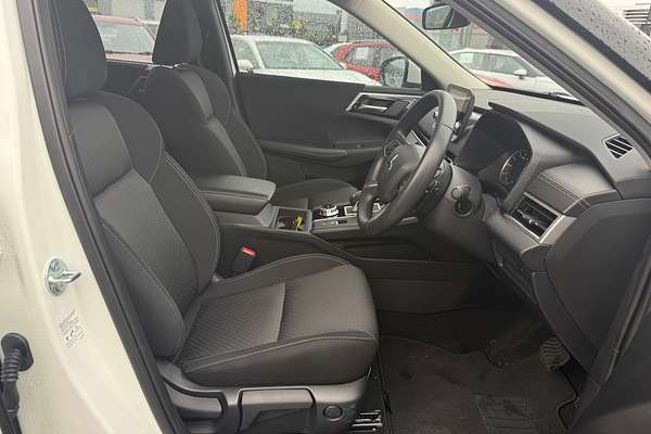 2025 Mitsubishi Outlander ES 5 SEAT (AWD) ZM MY24