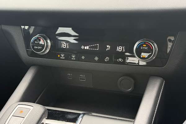 2025 Mitsubishi Outlander ES 5 SEAT (AWD) ZM MY24