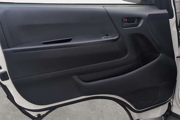 2017 Toyota Hiace 4WD