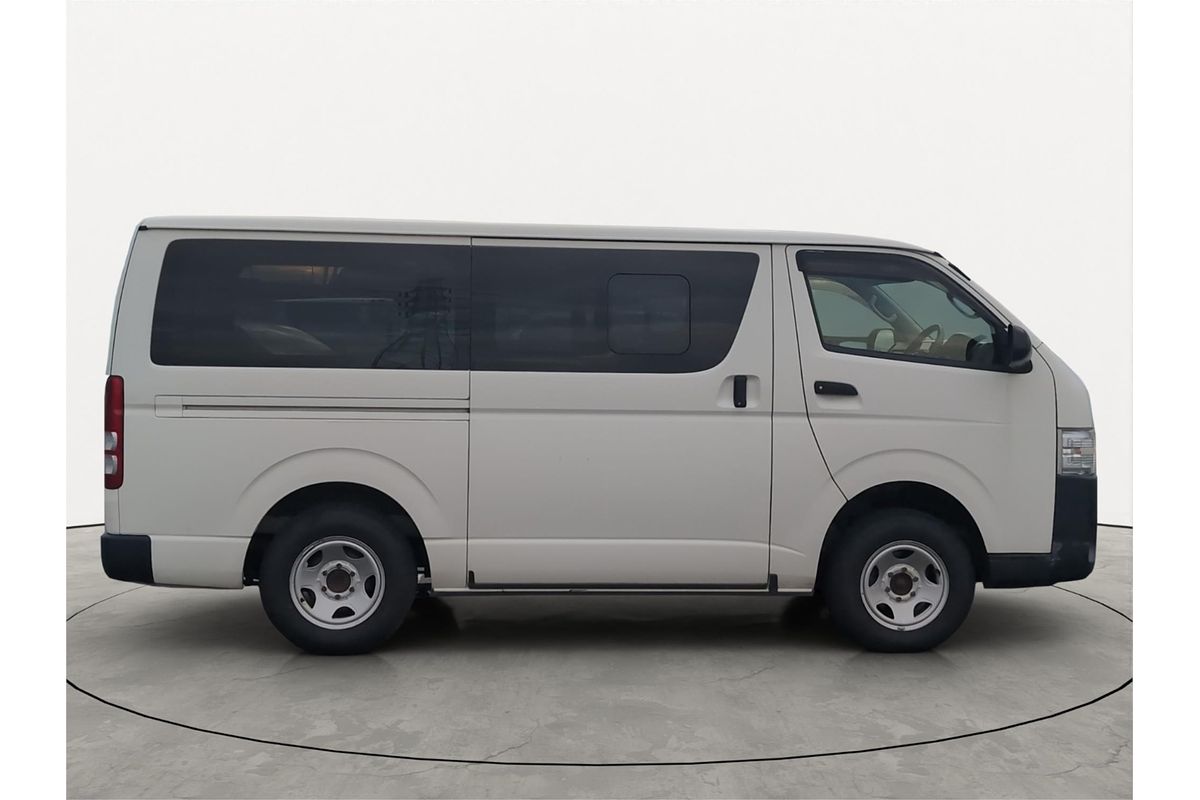 2017 Toyota Hiace 4WD