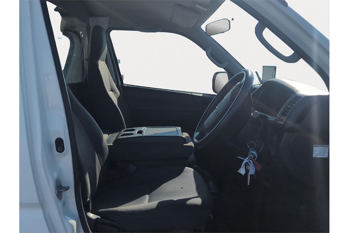 2014 Toyota Hiace Long DX