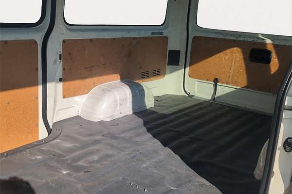 2014 Toyota Hiace Long DX