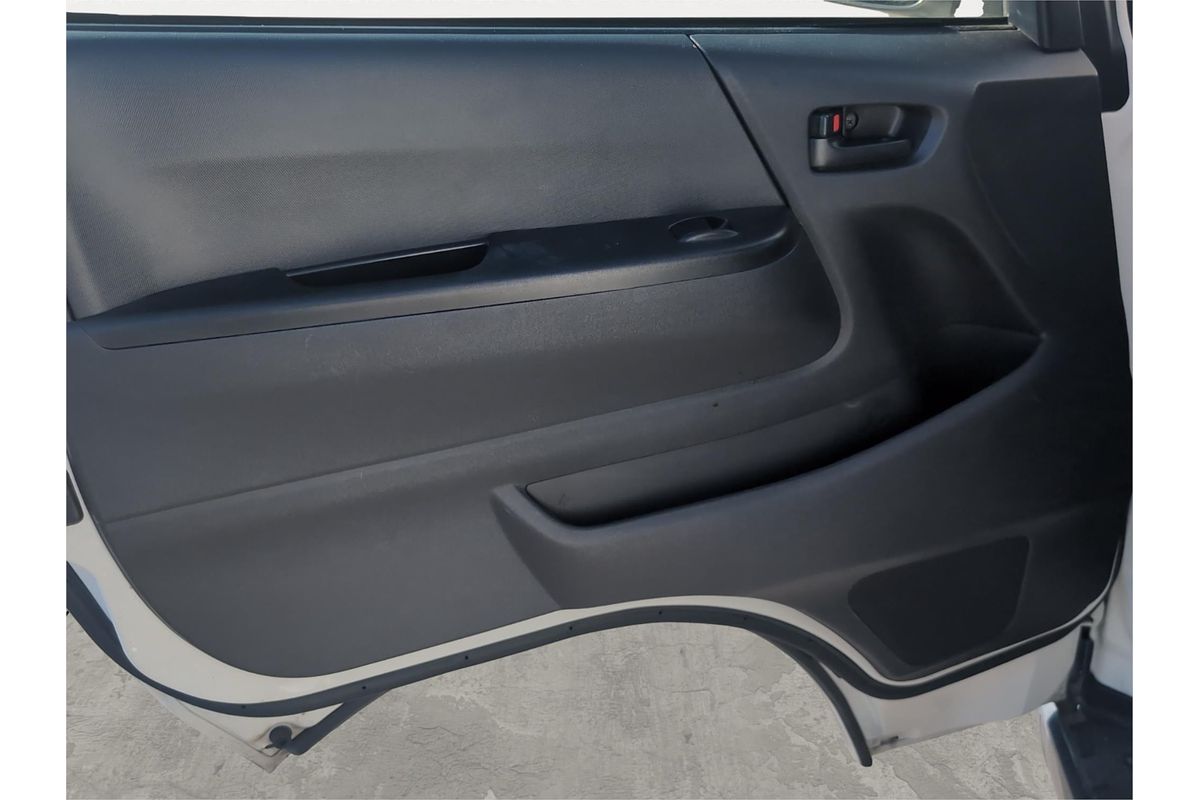 2014 Toyota Hiace Long DX