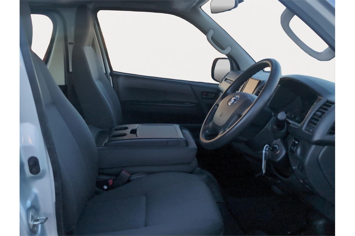 2015 Toyota Hiace DX