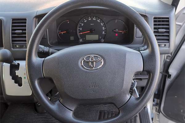 2015 Toyota Hiace DX