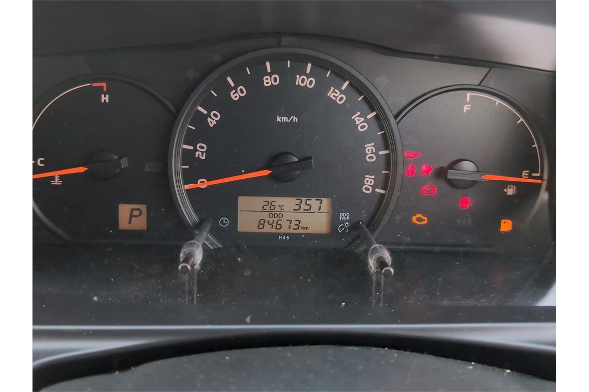 2015 Toyota Hiace DX