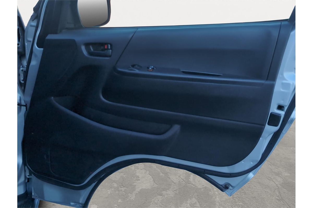 2015 Toyota Hiace DX