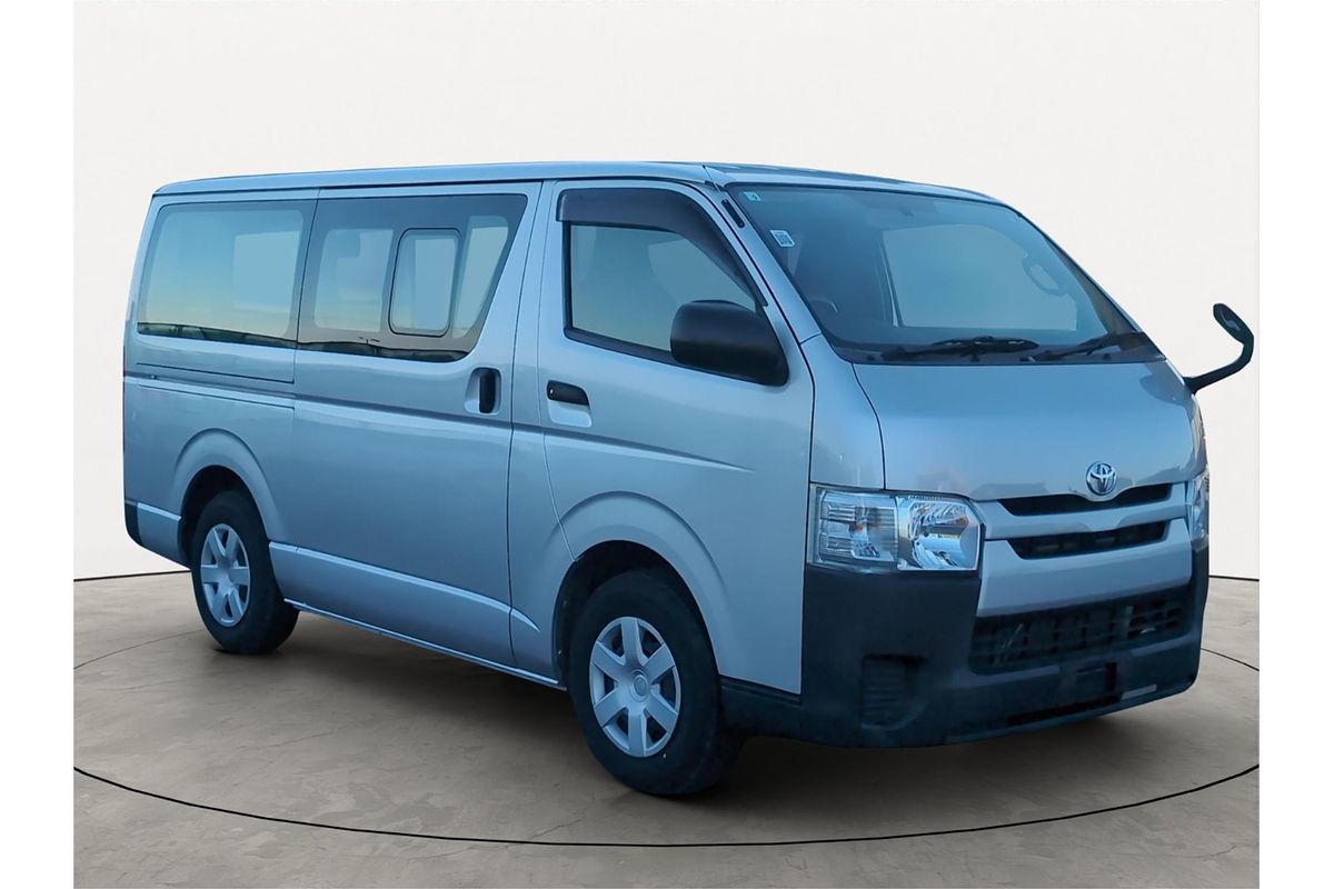 2015 Toyota Hiace DX