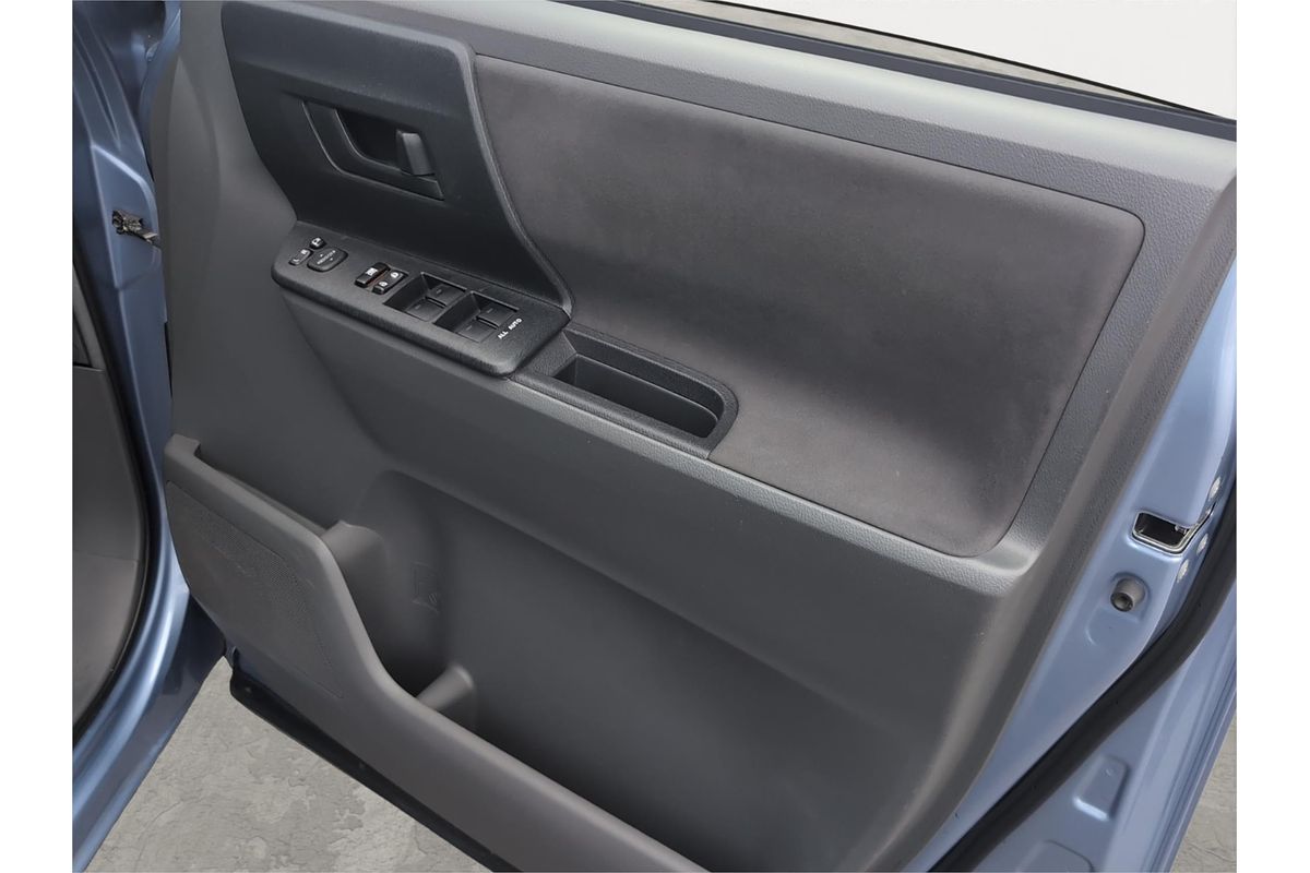 2008 Toyota Voxy Welcab