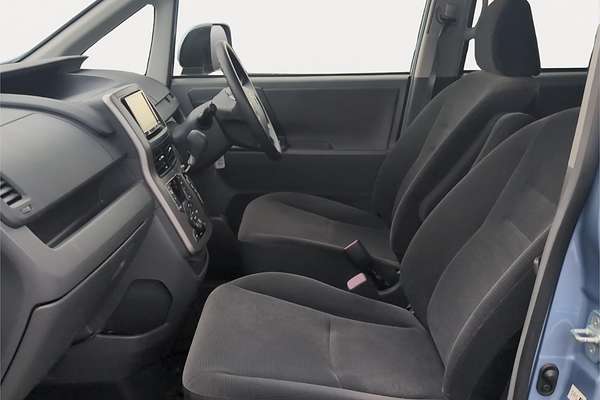 2008 Toyota Voxy Welcab