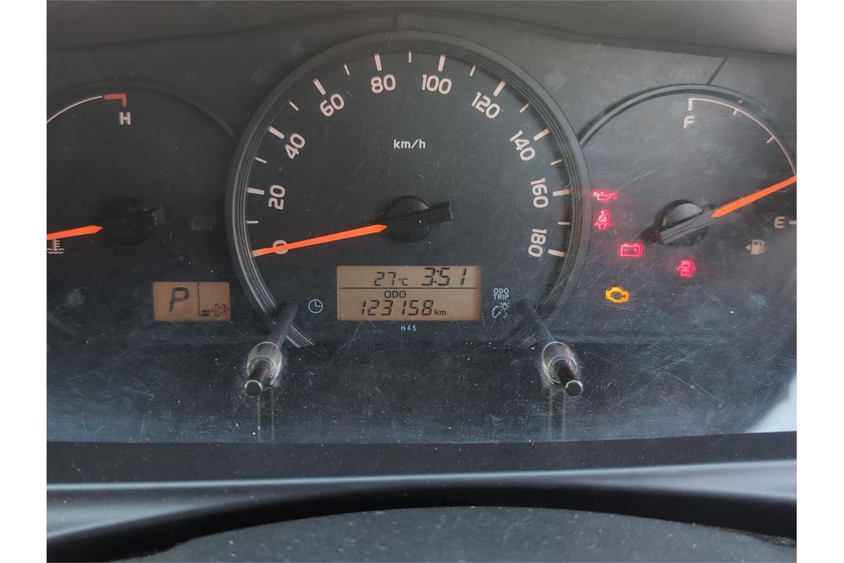 2014 Toyota Hiace Long DX 4WD