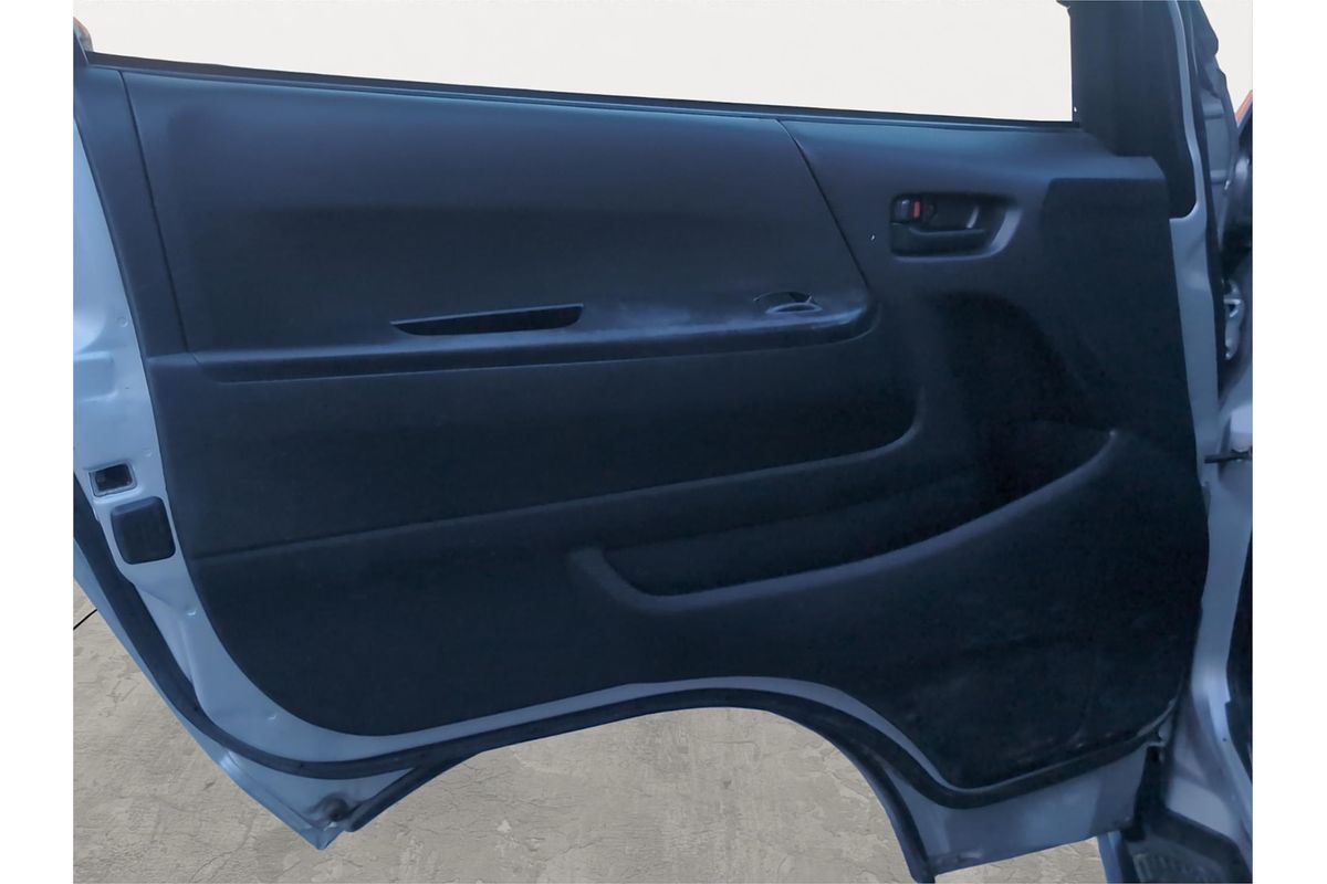 2014 Toyota Hiace Long DX 4WD