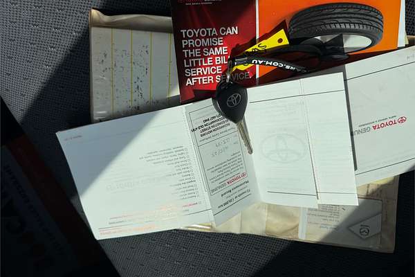 2010 Toyota Yaris YR NCP90R