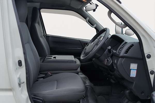 2016 Toyota Hiace DX