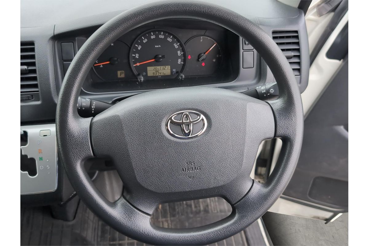 2016 Toyota Hiace DX