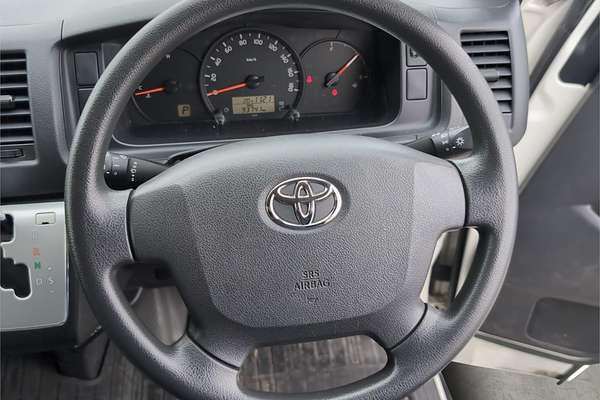 2016 Toyota Hiace DX