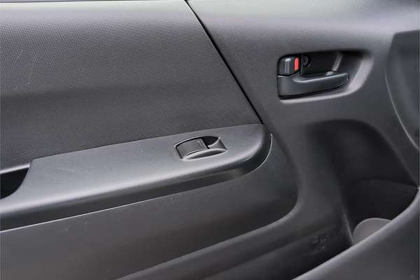 2016 Toyota Hiace DX