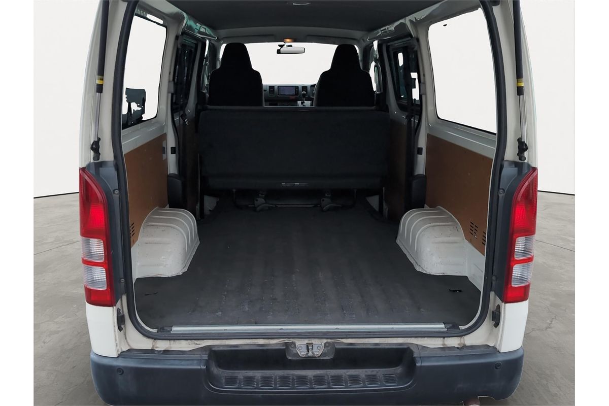 2016 Toyota Hiace DX