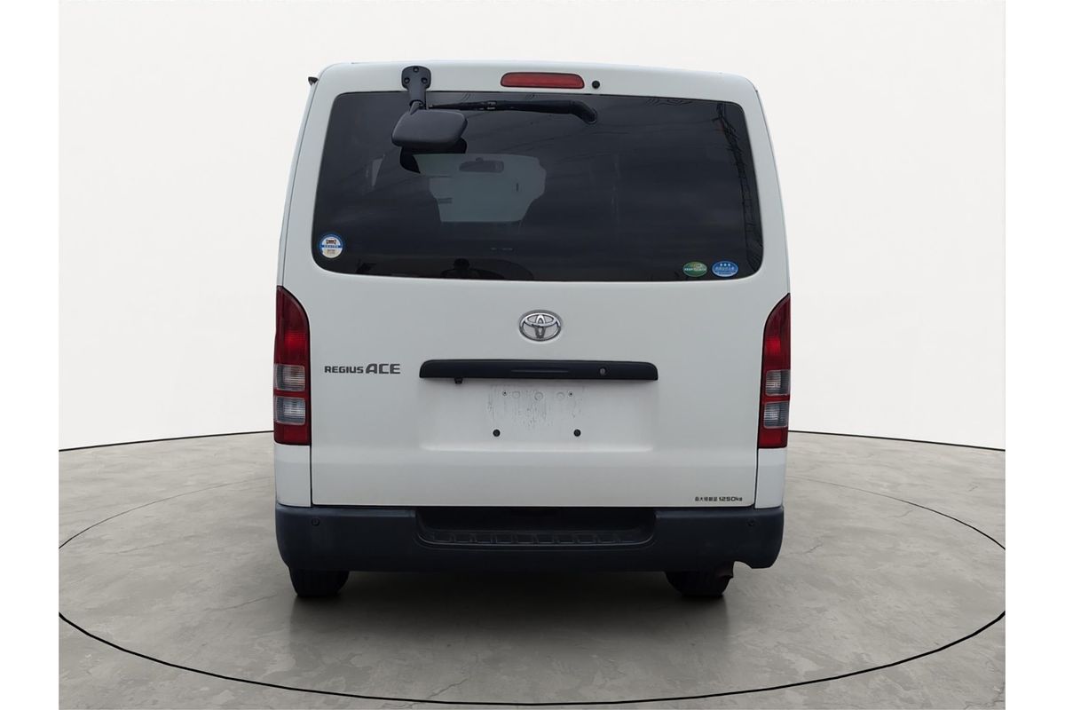 2016 Toyota Hiace DX